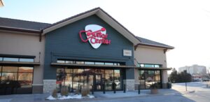 a building that has a bunch of windows on it